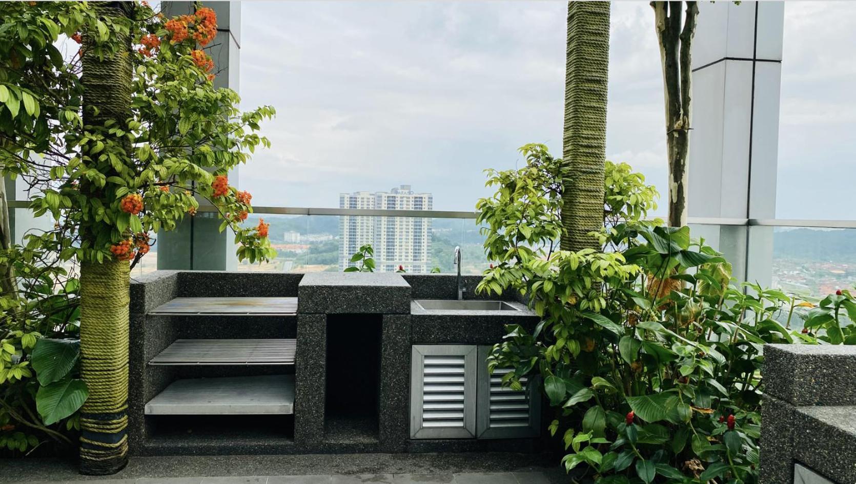 Revo Aurora 28 Apartment